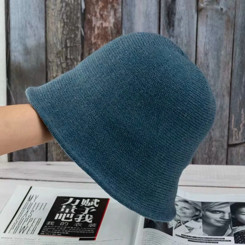 Women Wool Mix Solid Color Round Top Knitted Bucket Hat